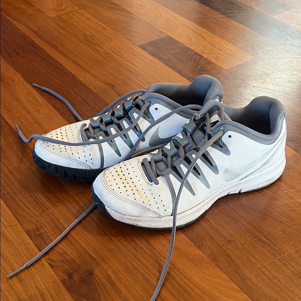 Nike Vapor Court Shoes